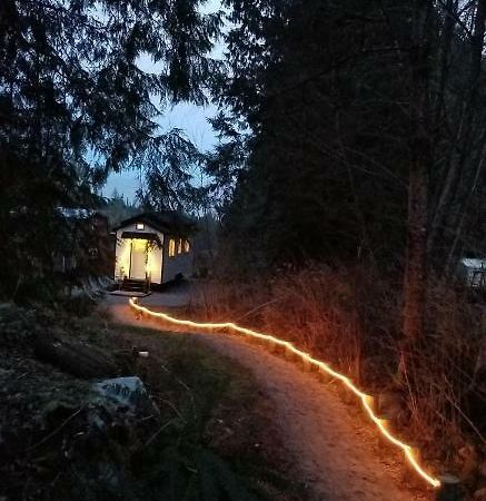 Вилла A Tiny Escape Roberts Creek Экстерьер фото